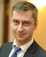    />Имеет опыт работы на руководящих должностях в Ассоциации менеджеров,
Институте макроэкономических исследований при МЭРТ России.</p>
<p>Является генеральным директором Центра по изучению вопросов
таможенно-тарифного и нетарифного регулирования, а также советником президента
Всероссийской федерации парусного спорта. Член Конфедерации международных
ассоциаций ЕНА.</p>
<p>Член Совета ТПП РФ по Промышленному развитию и конкурентоспособности
экономики России.</p>
<p>Родился 18 мая 1978 года в Москве. С отличием окончил Государственный
университет управления. Кандидат экономических наук, получил степень Master of
Public Administration в Национальной школе администрации (Ecole Nationale
d'Administration (Франция)). Стажировался в Джорджтаунском университете (США),
в Венской дипломатической академии (Diplomatic Academy of Vienna (Австрия)).
Автор и соавтор ряда книг и исследований по вопросу взаимодействия государства и
бизнеса.</p>
<p>Увлекается туризмом, иностранными языками, парусным спортом, горными
лыжами.</p>
<p><strong>Область экспертизы:</strong></p>
<p>Бизнес-климат</p>
<p>Стандарты и эффективность управления</p>
<p>Диалог бизнеса, власти и общества</p>
<p>Риски для бизнеса, в т.ч. репутационные</p>
<p>Социально ответственное лидерство</p>
<p><strong>ВАСИЛЬКОВА МАРИЯ </strong></p>
<p><strong><IMG class=