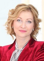    /></em></p>
<p><strong>Начальник управления по связям с общественностью АО &laquo;Новокуйбышевская нефтехимическая компания&raquo; (4500 человек)</strong></p>
<p>Основное образование - Самарский Государственный Университет (&laquo;История&raquo;)</p>
<p>Дополнительное образование - Президентская программа управленческих кадров (&laquo;Менеджмент&raquo;),&nbsp;&laquo;Современные технологии управления. PR - директор&raquo; (Русская школа управления, г. Москва), &laquo;Основы качественной корпоративной прессы&raquo; (Учебный центр повышения квалификации работников по связям с общественностью, г. Екатеринбург)</p>
<p>Более 15 лет работает в сфере внешних и внутренних коммуникаций.</p>
<p>Профессиональный опыт:</p>
<ul>
<li>
<p><strong>1999-2006 г.г. - Начальник отдела промоушн региональной телерадиокомпании (Самара) -&nbsp;</strong>управление фирменным стилем компании (эфирный и внеэфирный) и продвижением на рынке СМИ.</p>
</li>
<li>
<p><strong>2006 - н.в. - Руководитель службы по связям с общественностью</strong>&nbsp;в Новокуйбышевской нефтехимической компании:</p>
</li>
</ul>
<p>- Разработка фирменного стиля компании</p>
<p>-&nbsp;Разработка концепции проведения информационной стратегии, в соответствии с задачами организации, развитием текущей обстановки. Бюджетирование. Подготовка информационных материалов для СМИ.&nbsp;Имидж руководителя. Выполнение&nbsp;GRзадач.&nbsp;<br />Организация работы по взаимодействию со СМИ. Выстраивание внешних и внутренних каналов коммуникации в рамках компании. Мероприятия по формированию и развитию корпоративной культуры и ценностей компании. Социологические исследования. Проекты по продвижению бренда (открытие производств, городские мероприятия, ключевые мероприятия компании).</p>
<p>Ключевые компетенции: создание профильной службы &laquo;с нуля&raquo;, разработка информационной стратегии, кризисный&nbsp;PR, имидж руководителя, разработка и реализация корпоративных&nbsp;event-проектов, выстраивание системы коммуникационных каналов внутри организации, фирменный стиль,</p>
<p><strong>Достижения:</strong></p>
<p>2012, 2013,2014 годы - Корпоративная газета компании - лауреат национального конкурса корпоративных СМИ 